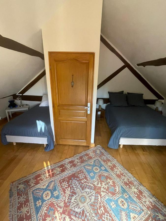 Bed and Breakfast Le Logis Du Regisseur Charny-Oree-de-Puisaye Exterior foto