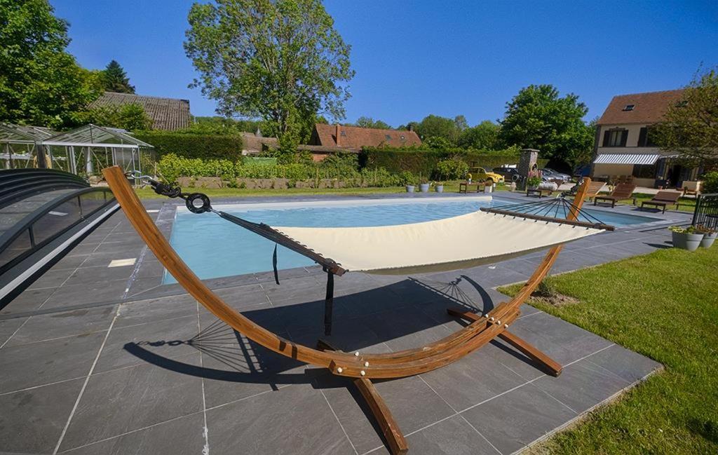 Bed and Breakfast Le Logis Du Regisseur Charny-Oree-de-Puisaye Exterior foto